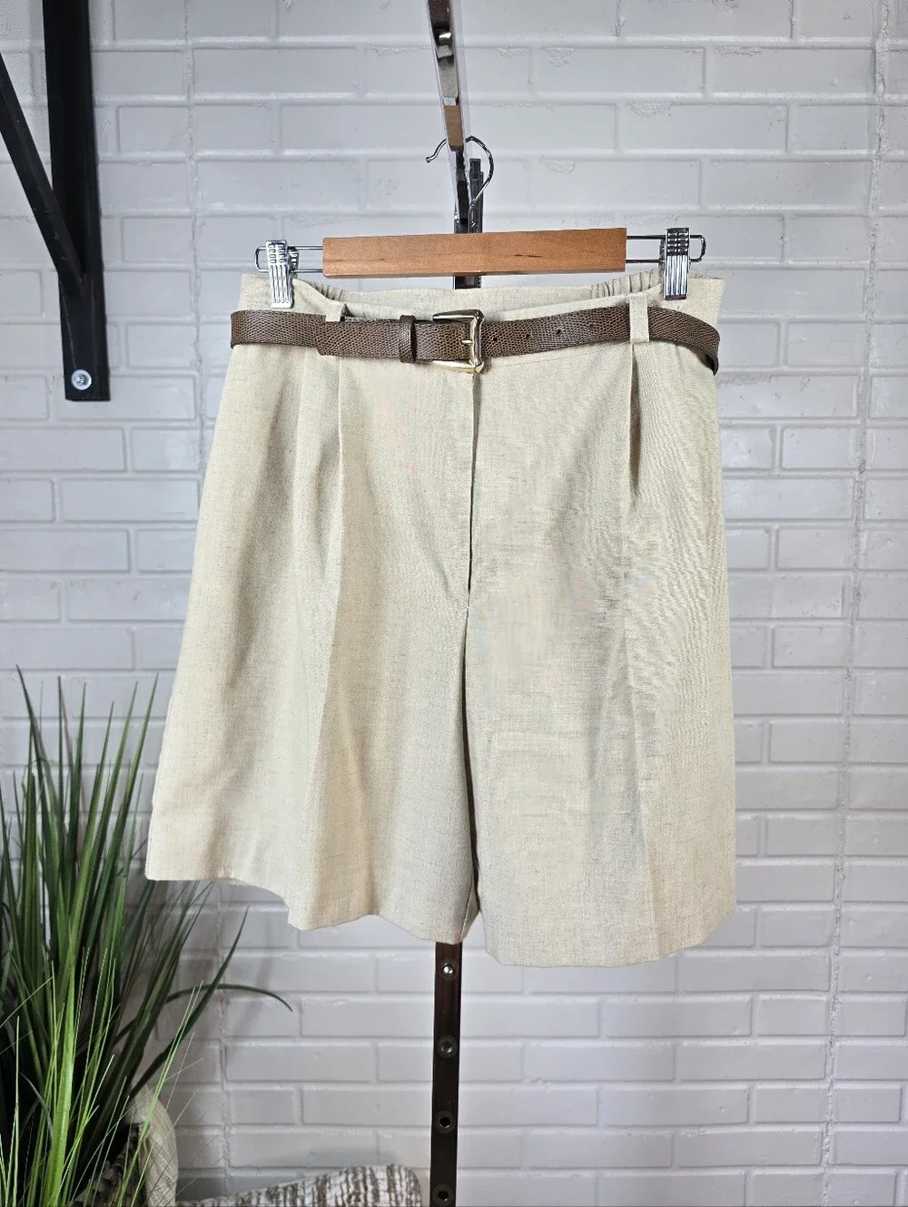 Vintage Requirements Cream Pleat Front Trouser Short 16 Linen Blend